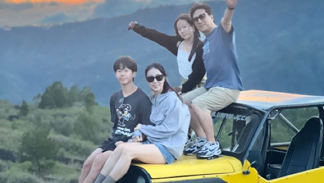 Bali: Zonsondergangstour bij de vulkaan Mount Batur met een 4WD-jeep