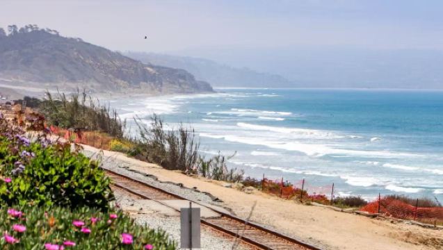 美國洛杉磯來回聖地亞哥老城+拉霍亞海灣【包車定制+多種車型】