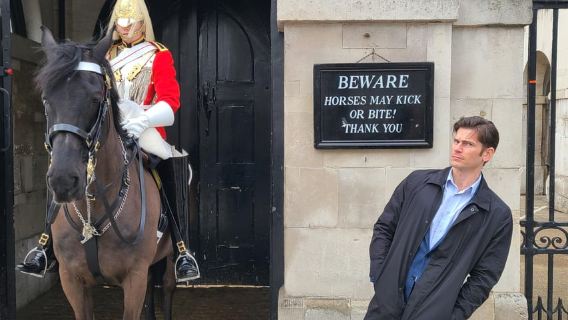 London: Buckingham Palace & Changing of the Guard Experience