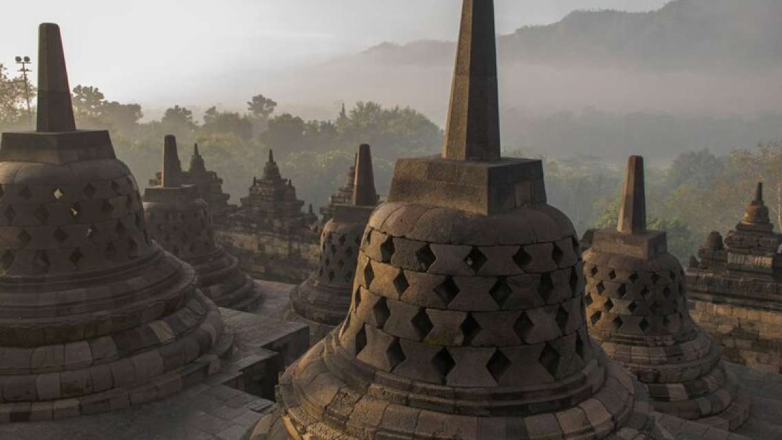 1 day in Yogyakarta: Borobudur & Prambanan with guide