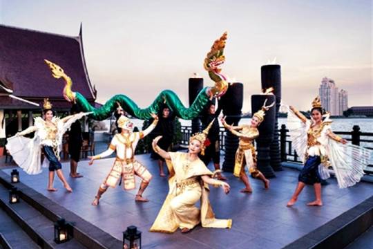 河濱露台海鮮燒烤自助晚餐和現場樂隊表演