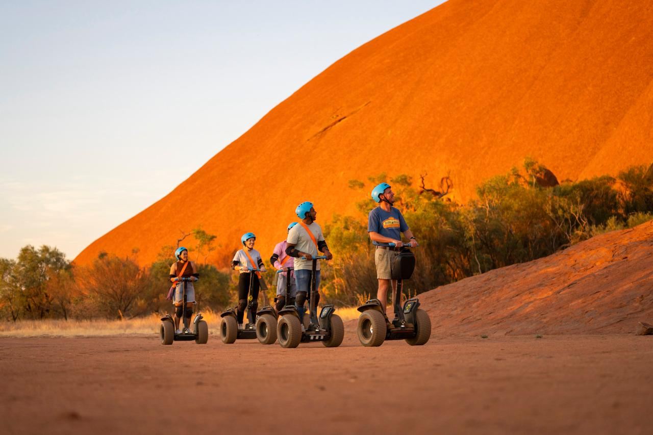 [Uluru Segway] ทริป Segway ที่หิน Uluru (Ayers Rock) ใน Northern Territory ของออสเตรเลีย ชมพระอาทิตย์ขึ้น/กลางวัน/พระอาทิตย์ตก