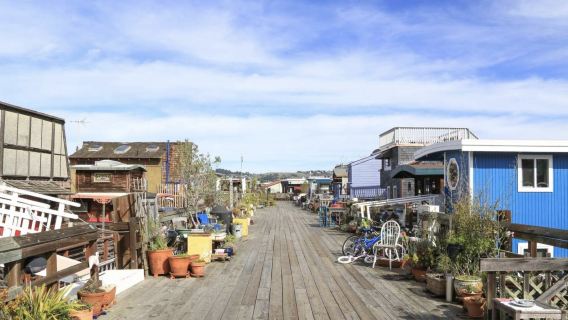 Ho Chi Minh, Vietnam - Traduzione cinese-vietnamita/inglese e viceversa - Traduzione commerciale/assistenza turistica generica/guida - Itinerari personalizzabili