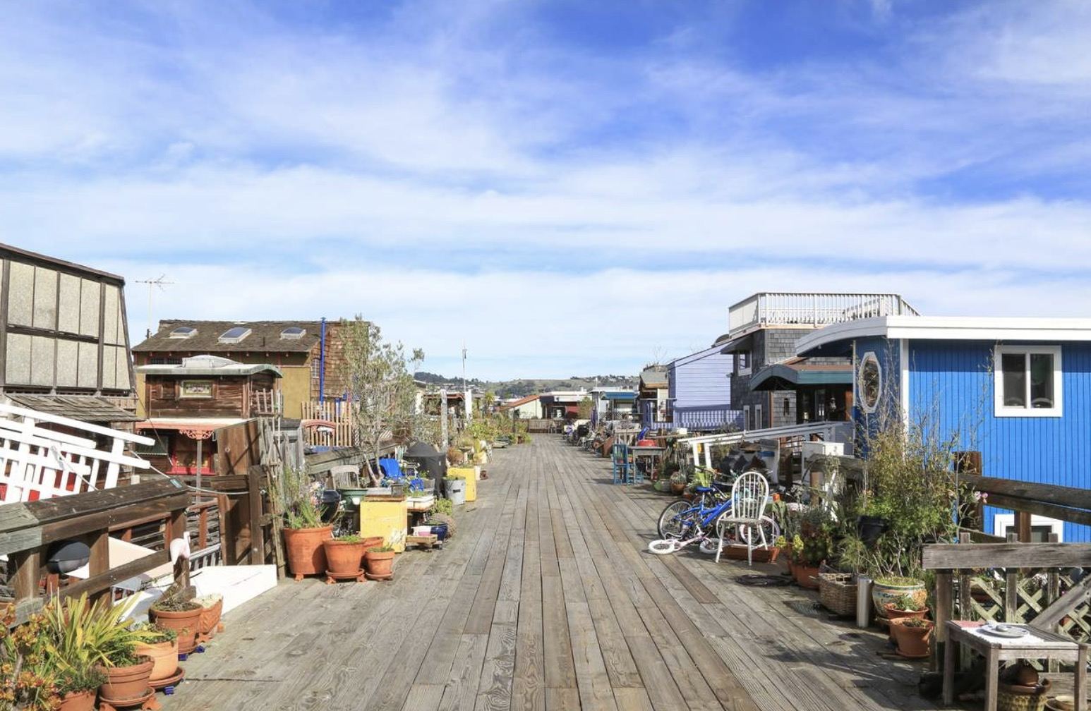 베트남 호치민 중국어-베트남어/영어 번역 및 통역 서비스, 비즈니스 번역/여행 동반 일반 번역/가이드 - 맞춤형 일정 가능