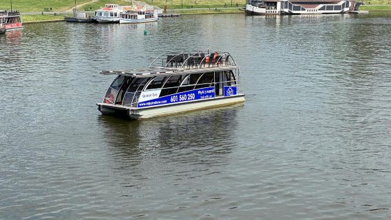 Krakow: Vistula River Cruise with Audio Guide & Panoramic Deck