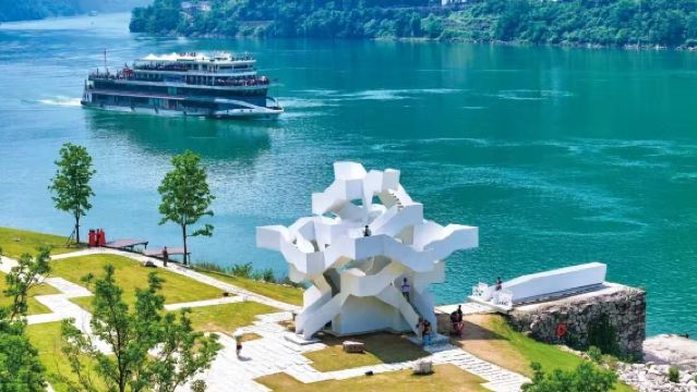 Yangtze River Night Cruise with Lock Transit + The Three Gorges Dam Tourism Area + G348 Viral Highway 1-day tour