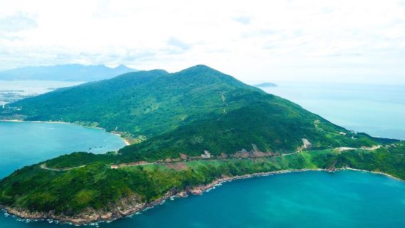 Pagoda Linh Ứng - Penisola di Sơn Trà - Ngũ Hành Sơn - Città antica di Hội An - guida privata - Limousine per 9 persone