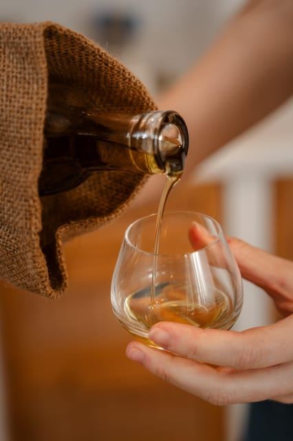 Kota Naxos: Mencicipi dan Memanggang Minyak Zaitun di Pusat Kota