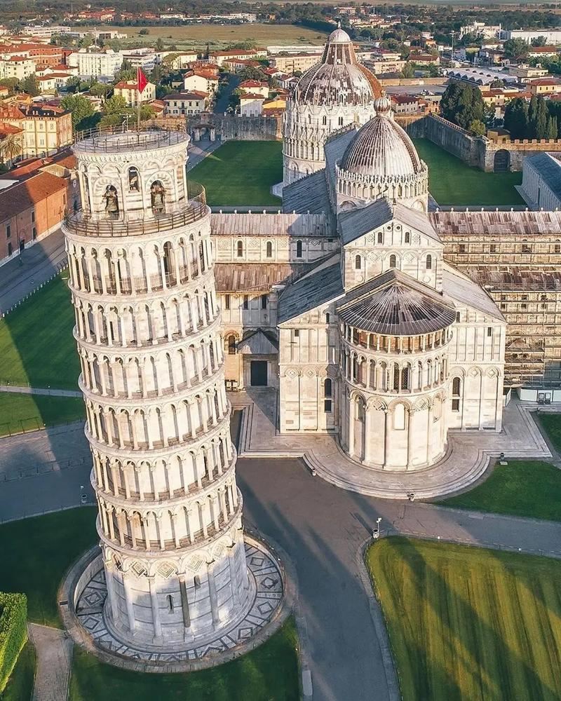 Florence Italy Popular Leaning Tower of Pisa - Cinque Terre Private Charter Comfortable Day Tour