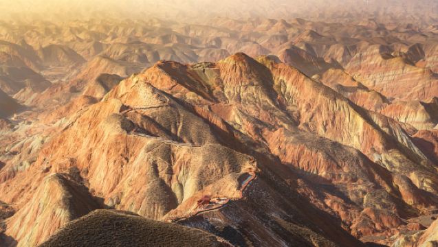 Tour privado en Lanzhou: Danxia Arcoíris y el histórico pueblo de Hekou