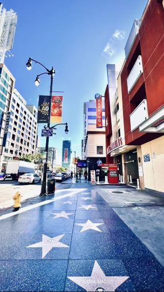 Half-day tour from Hollywood - Beverly Hills, Santa Monica and Griffith Observatory [join-in tour]