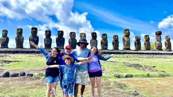 1-day tour from Hangaroa, Chile to Easter Island | English-speaking guide/hotel transfer/Moai statues