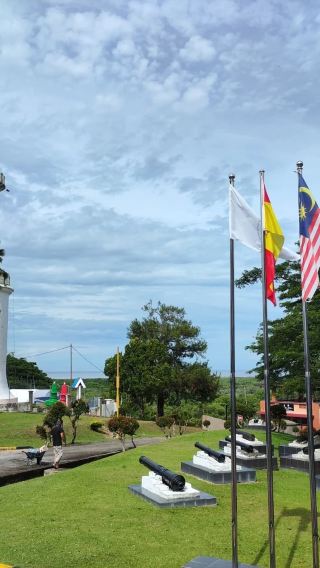 Kuala Selangor Sky Mirror, eagle feeding and fireflies Blue tears day tour~including boat ticket