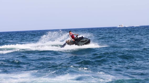 【陵水清水灣遊艇】海南陵水清水灣摩託艇出海套餐+保險、救生衣等設備。