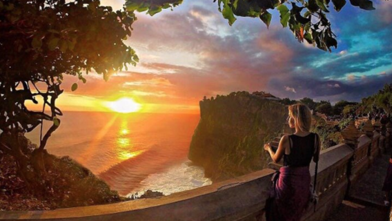 Espectáculo de danza del fuego Kacha en Uluwatu, Bali + Excursión de un día a la playa de Jimbaran | Entradas y cena de mariscos incluidas