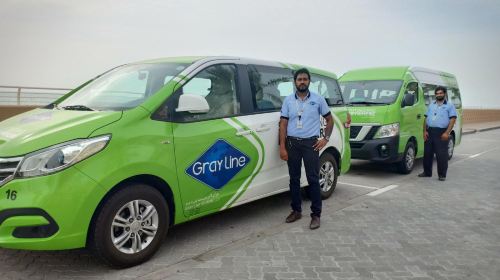 From Abu Dhabi: Airport Arrival Transfer Day Tours 4