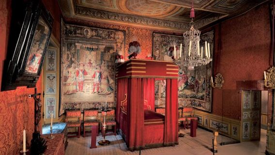 Vaux le Vicomte Chateau Entry Ticket and Chateaubus Transfer