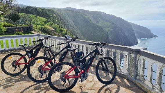 馬德拉島西海岸：電動自行車觀光導覽遊