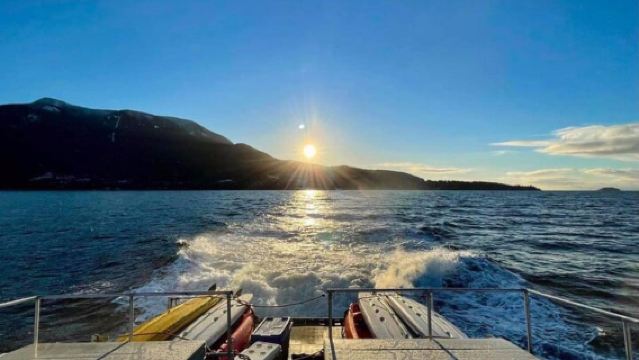 Vancouver : Croisière au coucher du soleil avec bulles offertes