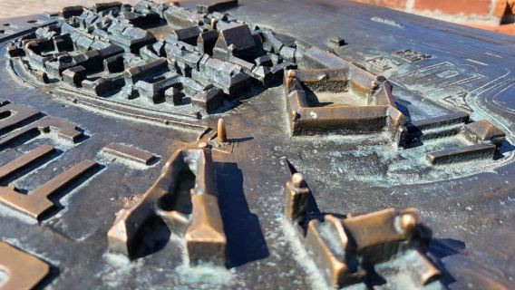 Recorrido a pie por el casco antiguo de Varsovia, Patrimonio de la UNESCO, en inglés