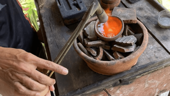 Bali: lezione di gioielleria in argento Sidemen con 7 grammi di argento