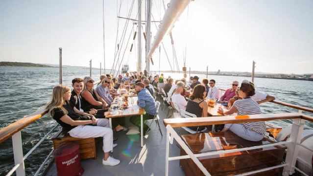 Oslo: Fjord Dinner Cruise on Sailing Ship w/ Seafood Buffet