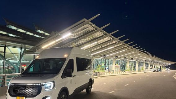 Flughafen Hue: Privater Transfer zum/vom Stadtzentrum von Hue