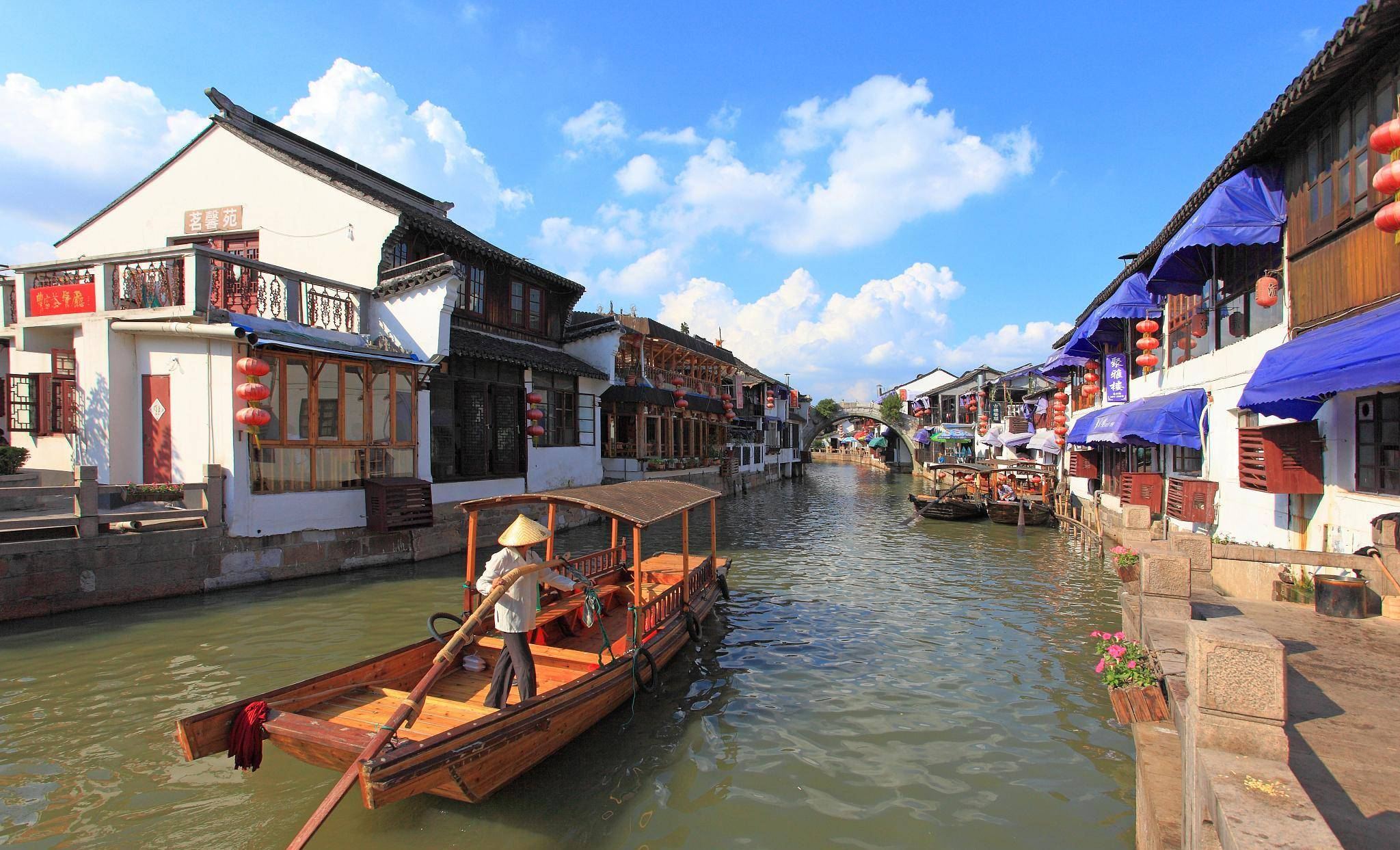 Shanghai Day Trip: Zhujiajiao Ancient Town + ERA Time Travel