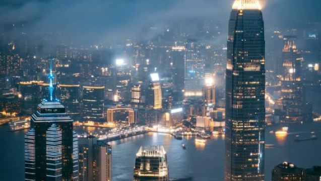 中國香港｜展會翻譯｜商務會議翻譯｜英語俄語英文逛展會｜口譯服務｜人工翻譯｜AY