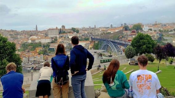 Recorrido a pie imprescindible por Oporto