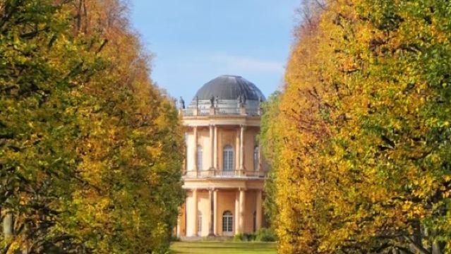 Lawatan sehari ke Tembok Berlin, Menara TV Berlin, Pulau Muzium dan Istana Sanssouci di Jerman