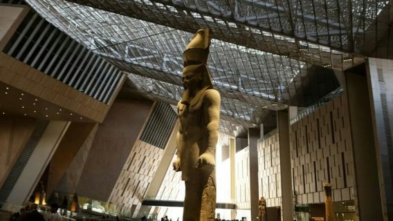 Kairo: Besichtigung der Pyramiden von Gizeh und des Großen Ägyptischen Museums