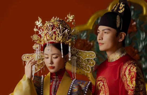 紫陽 Trip Moments【個人寫真/情侶婚紗/全家福團體照/商業攝影攝像跟拍航拍街拍】