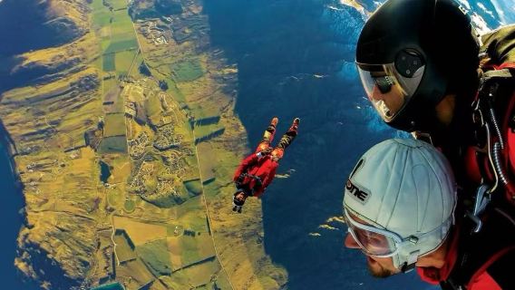 Queenstown Adventure Extravaganza: Skydiving Base + Skyline Cable Car 8-Hour Private Chartered Tour