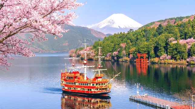 Mount Fuji & Hakone Day Tour from Tokyo