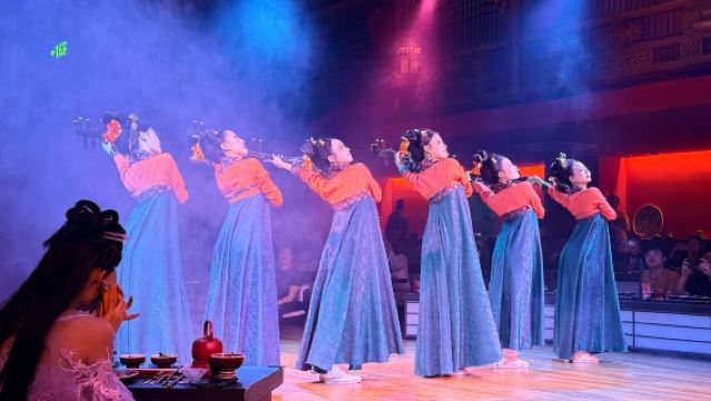 Fuzhou "Imperial Banquet Immersive Chinese Cultural Feast" (Intangible Cultural Heritage Cuisine + Dance Performance + Tang Dynasty Historical Experience) | Lunch/Dinner Options Available | Makeup/Photographer Services Optional