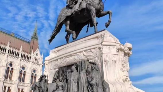Hungary Budapest + Opera Negara + sewaan peribadi + lawatan sehari pilihan (tidak termasuk tiket)