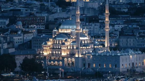 İstanbul Ayasofya + Sultanahmet Camii + Topkapı Sarayı + Yerebatan Sarnıcı (giriş biletleri hariç)