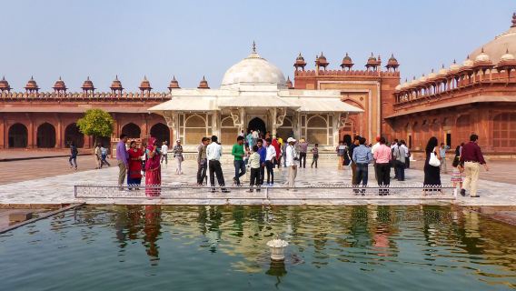 델리에서 아그라 이동 및 파테푸르시크리 가이드 투어