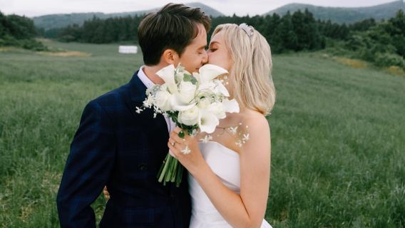 日本福島旅行写真【ドライバー兼ディレクター、旅行写真、航空写真+ウェディング写真、マイクロフィルム+メイクアップと衣料品&アクセサリー+カスタムチャーター車】