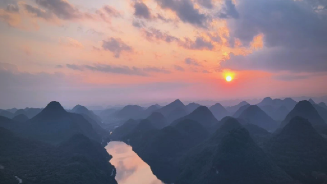 安順天印山+萬峰頂+銅鼓盪包車一日遊（小眾野遊，老司機帶玩）