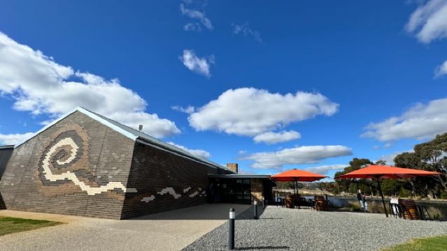 From Adelaide: Barossa Valley Food and Wine Tour