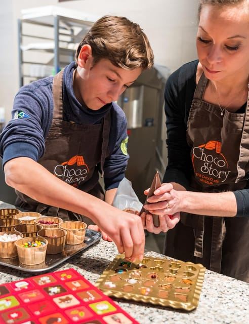 Brussels: Chocolate Museum Visit with Workshop