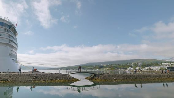 Akureyri: Lake Mývatn and Godafoss Waterfall Tour