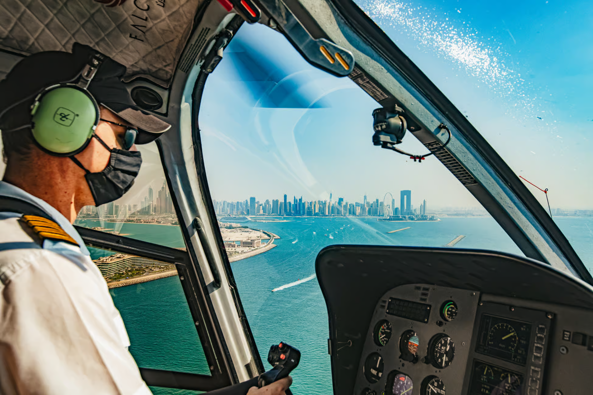 Dubai: Helicopter Sightseeing Tour from Palm Island