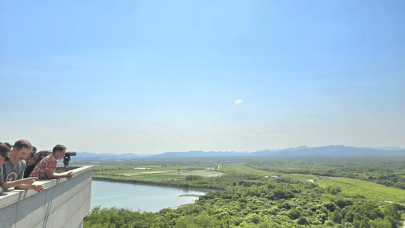 首爾出發，DMZ 第二隧道與 Y 型懸索橋之旅