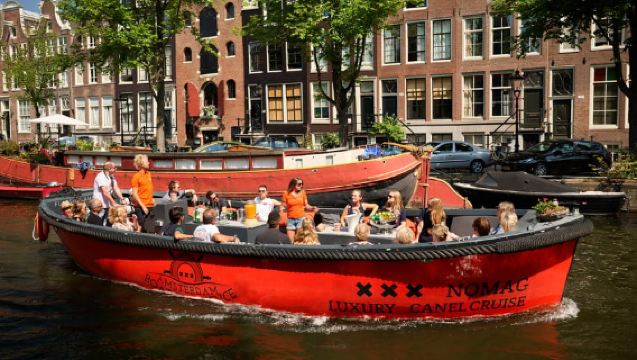 Ámsterdam: Recorrido privado en barco cervecero por el cinturón de canales