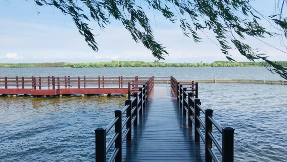 Lago Perla del Oeste, un lugar turístico para una excursión de un día relajante cerca de Shanghái
