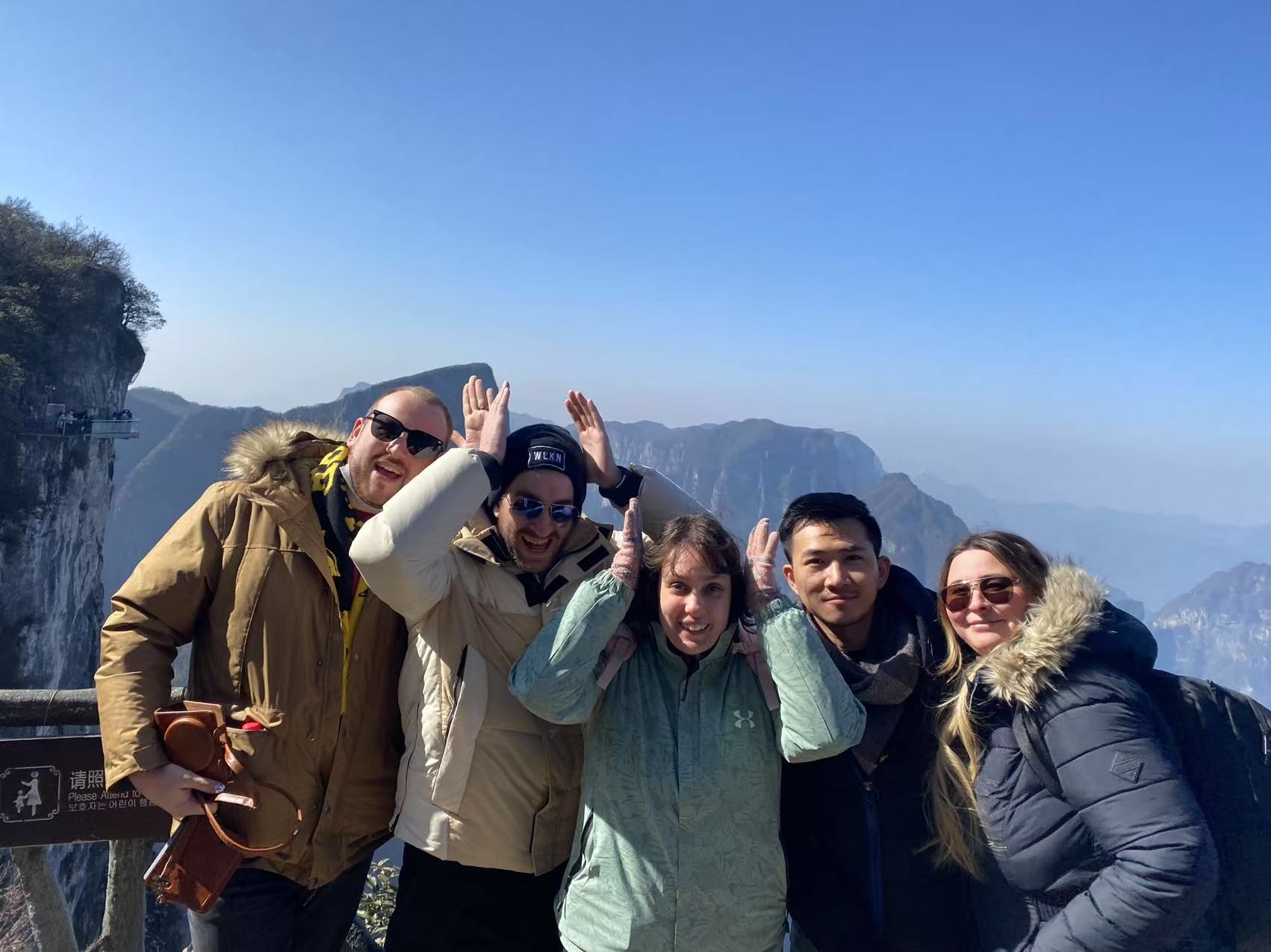 Tour riêng 4 ngày khám phá Trương Gia Giới và các điểm tham quan nổi bật