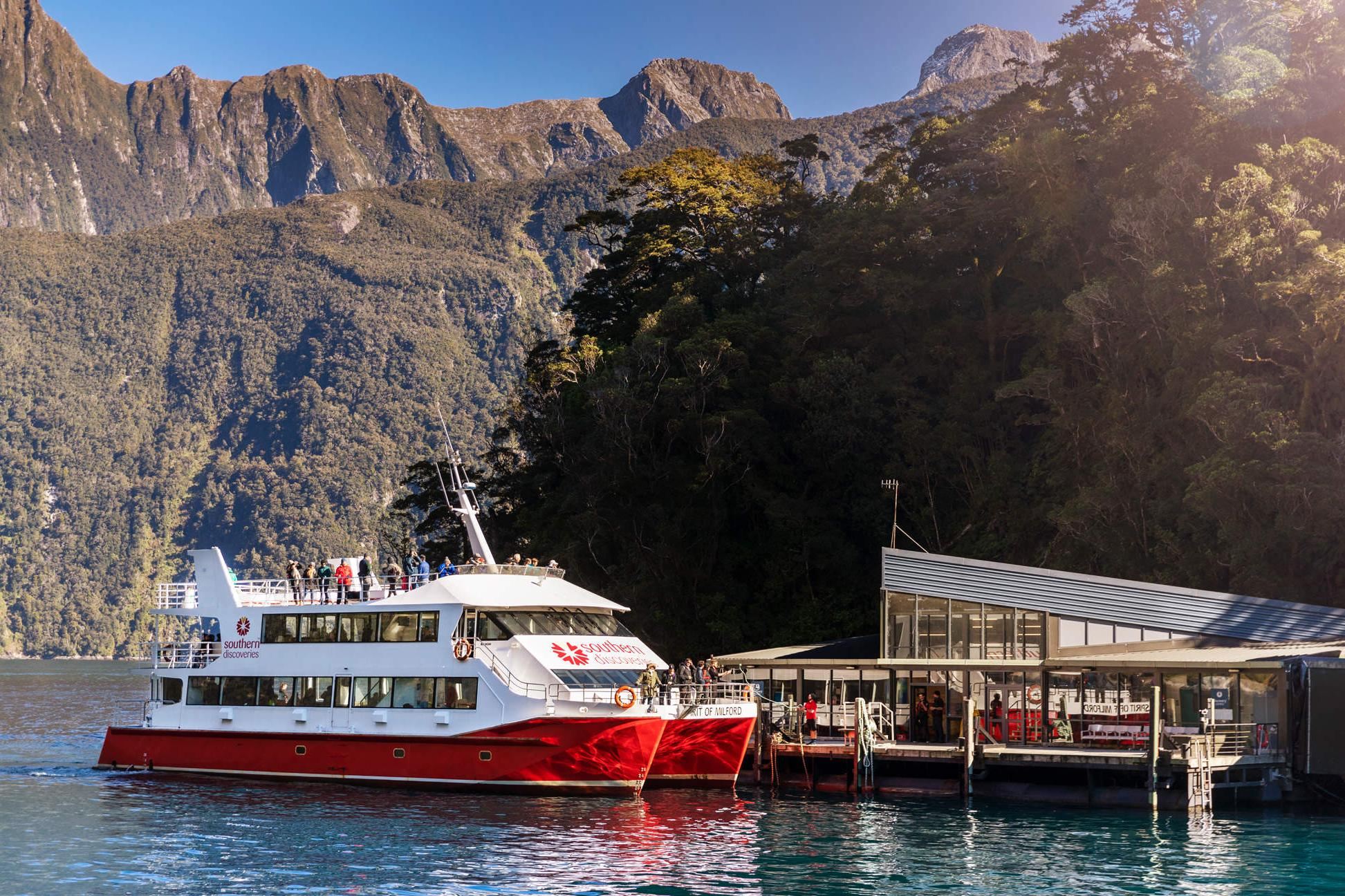 Milford Sound Nature Cruise, New Zealand